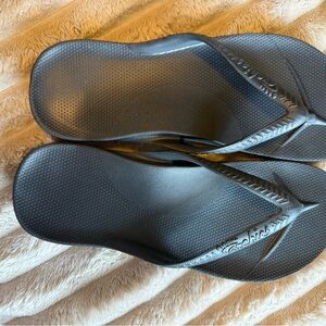 Archie’s Arch Support Flip Flop